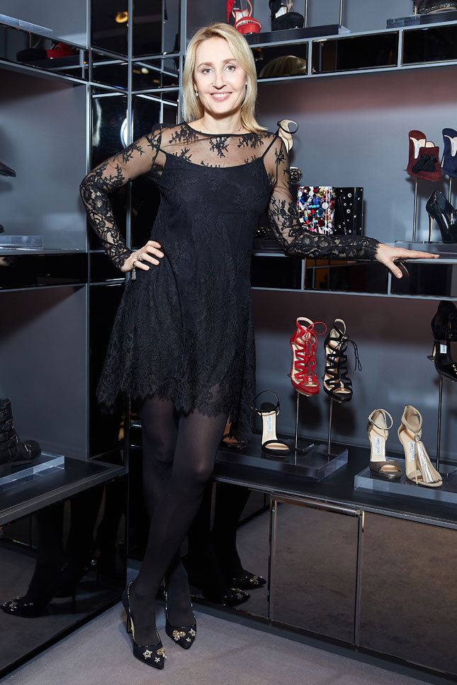 ������ ���������� �� ���������� �������� � ������ Jimmy Choo